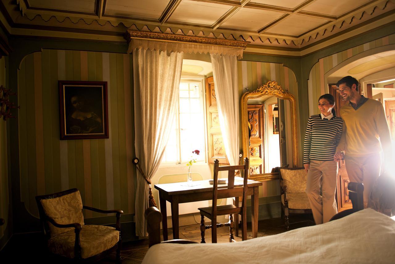 Palazzo Gamboni Swiss Historic Hotel Comologno Luaran gambar