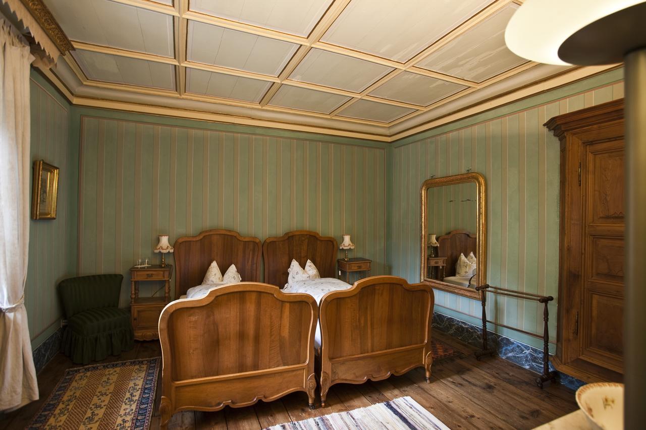 Palazzo Gamboni Swiss Historic Hotel Comologno Luaran gambar
